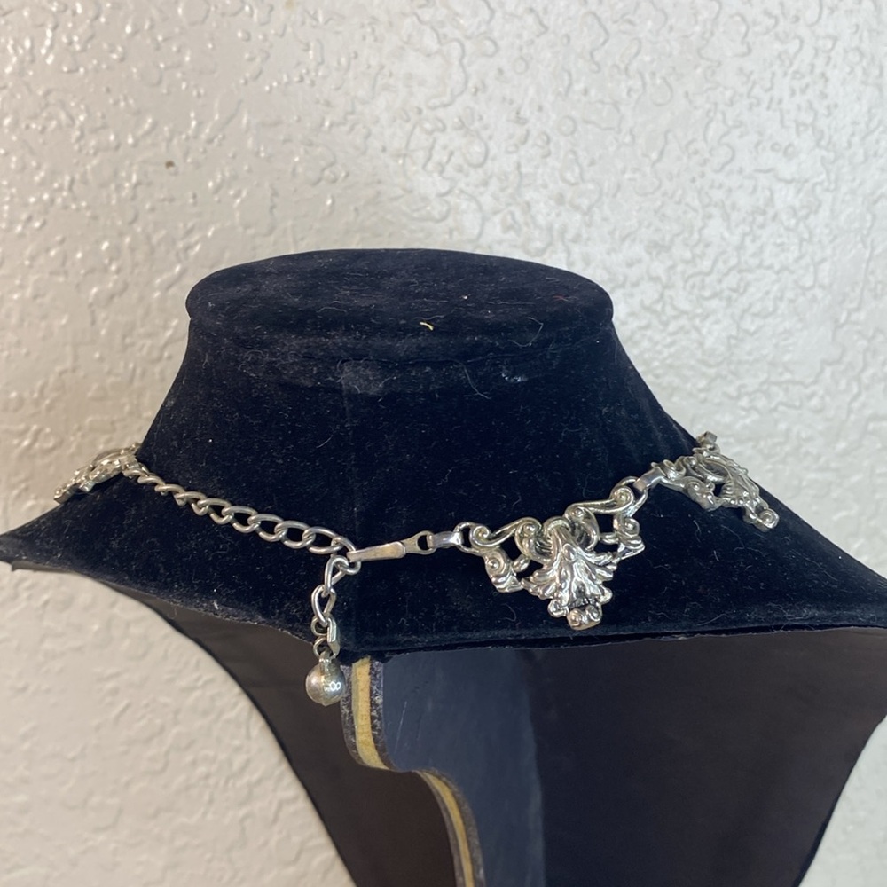 Chocker - Picture 3 of 4